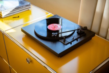 Pro-Ject A1.2 - Nová generace plně automatického gramofonu, OM10 (9)