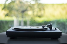 Pro-Ject A1.2 - Nová generace plně automatického gramofonu, OM10 (10)